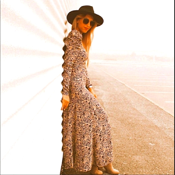 Zara Dresses & Skirts - HOST PICK🎉 NWT ZARA Animal Print Maxi Dress 👗